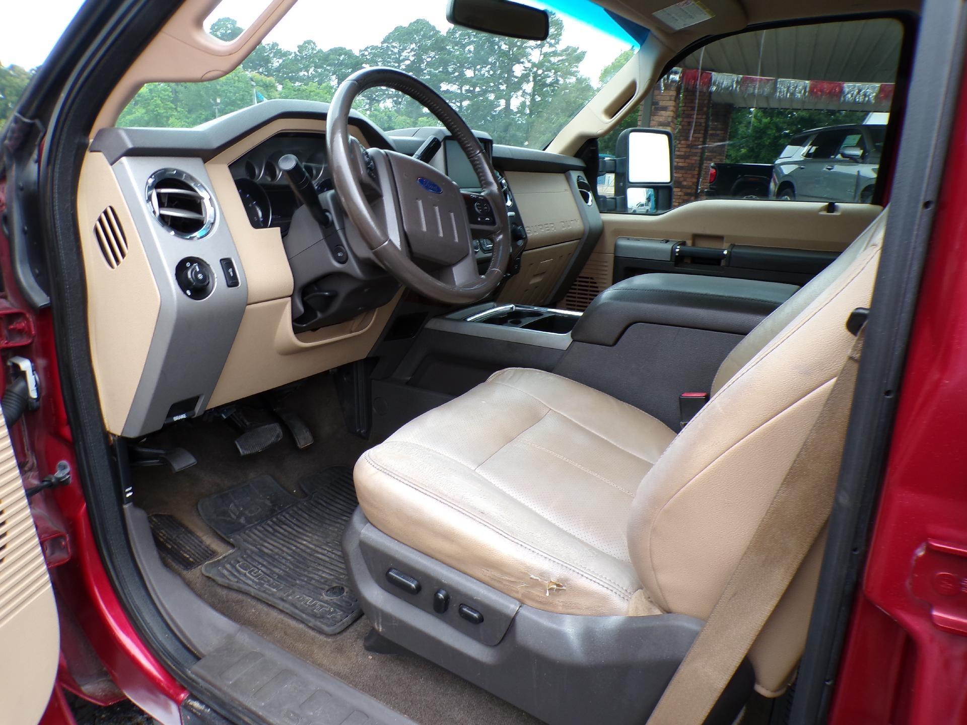 2015 Ford Super Duty F-250 SRW Lariat