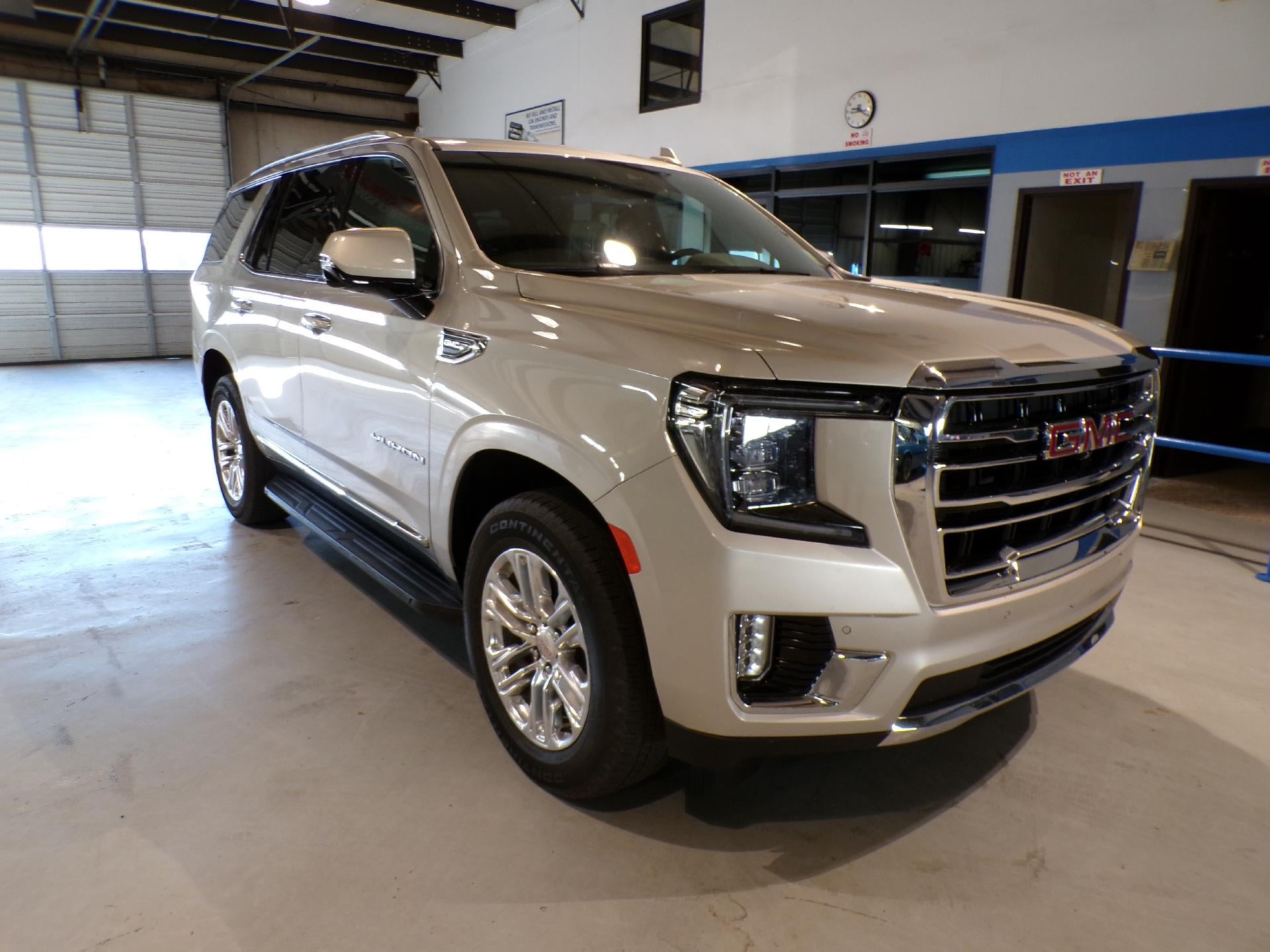 2024 GMC Yukon SLT