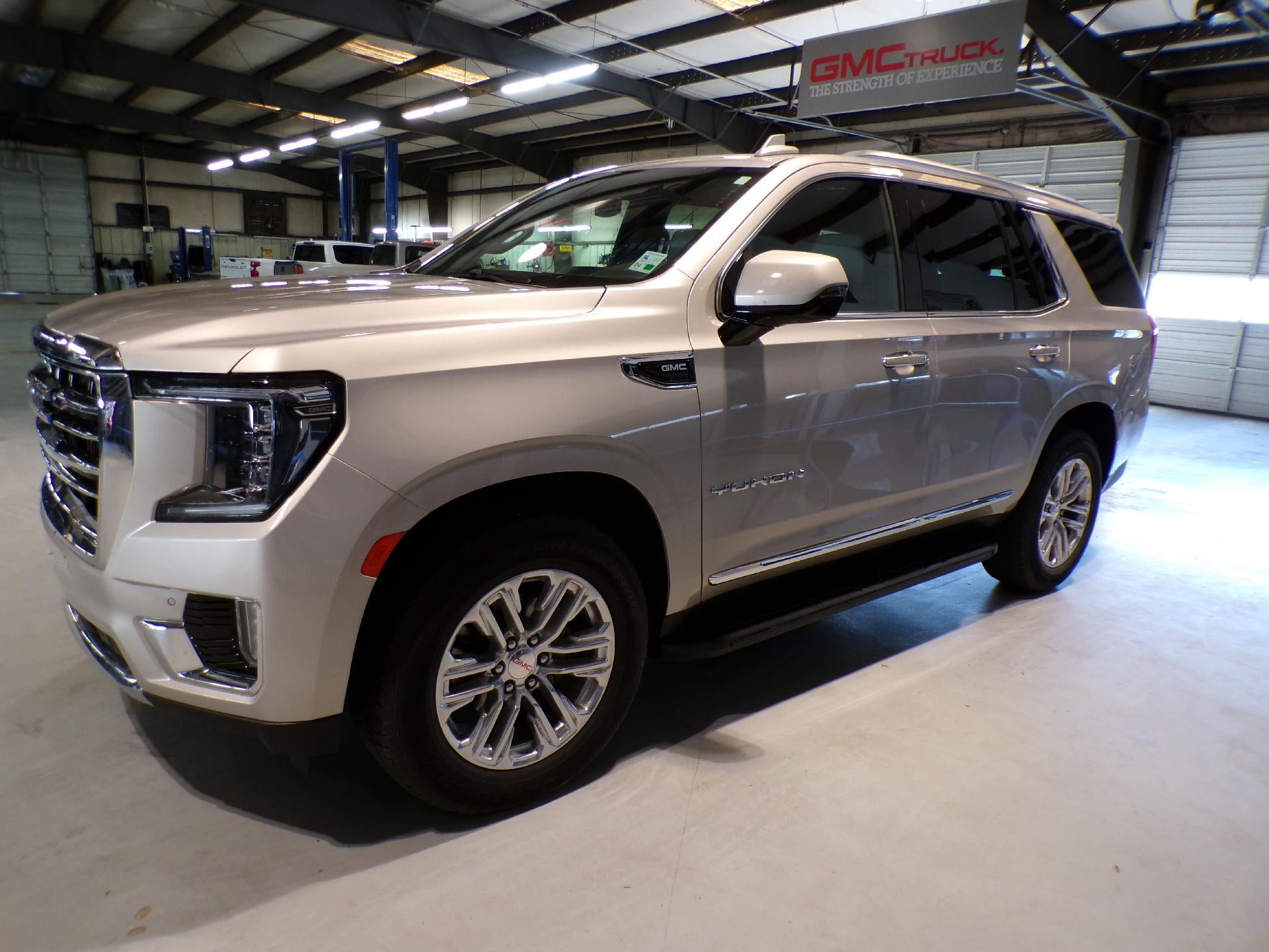 2024 GMC Yukon SLT
