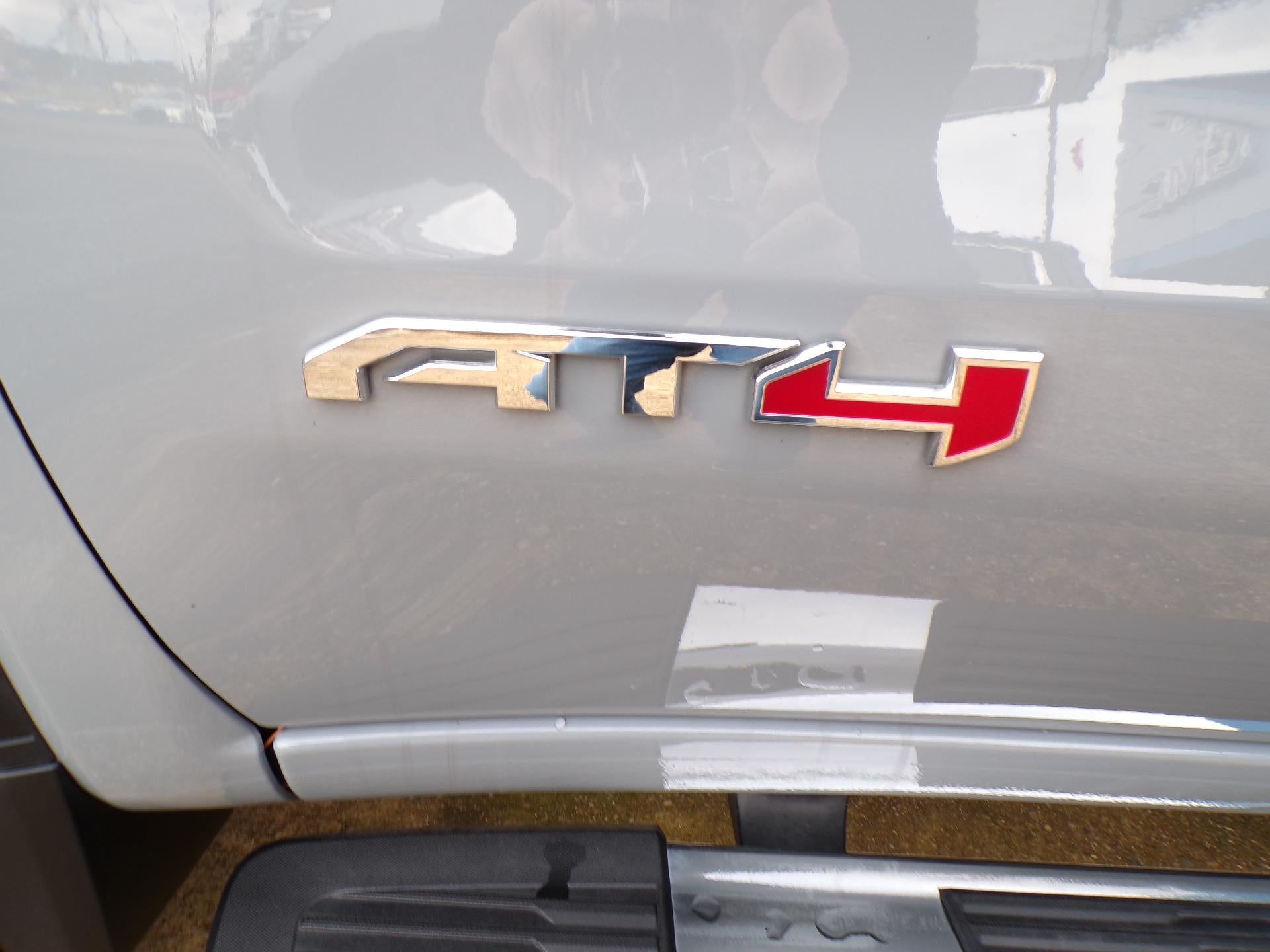 2025 GMC Sierra 1500 AT4