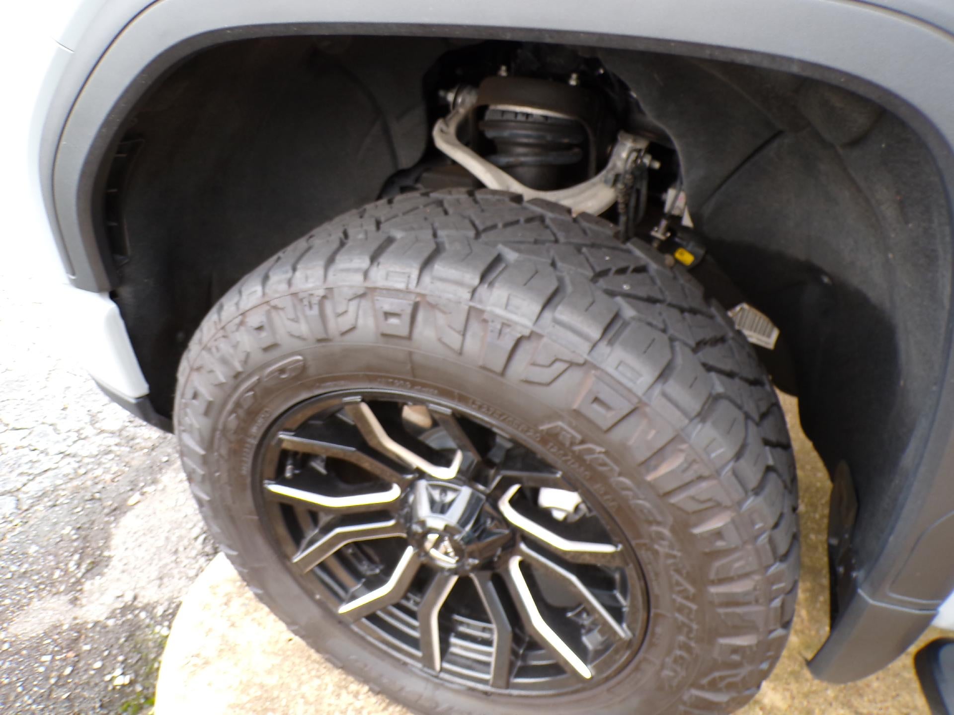 2025 GMC Sierra 1500 AT4