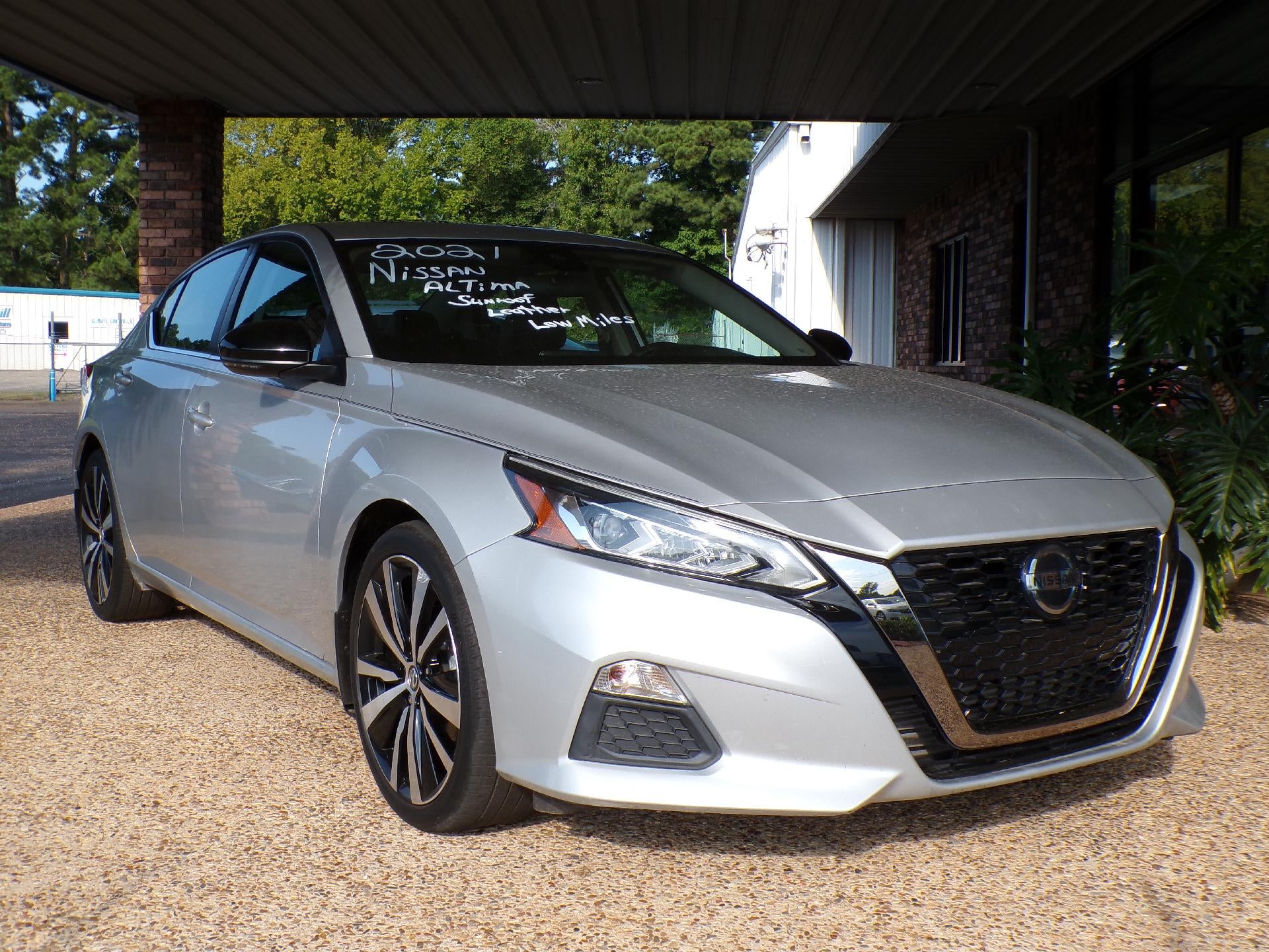 2021 Nissan Altima 2.0 SR