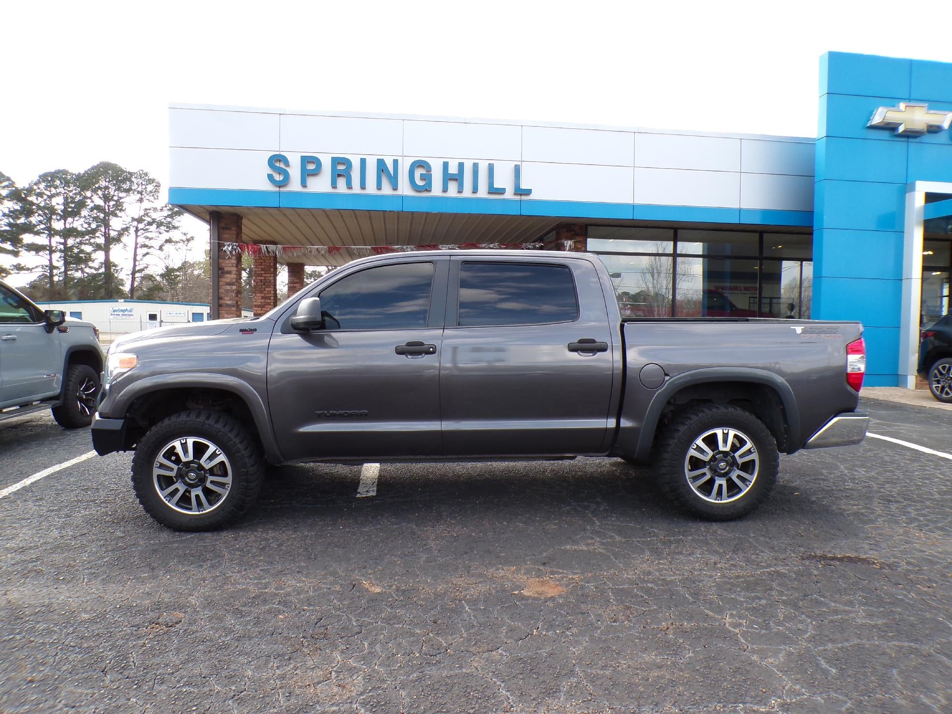 2017 Toyota Tundra 2WD SR5