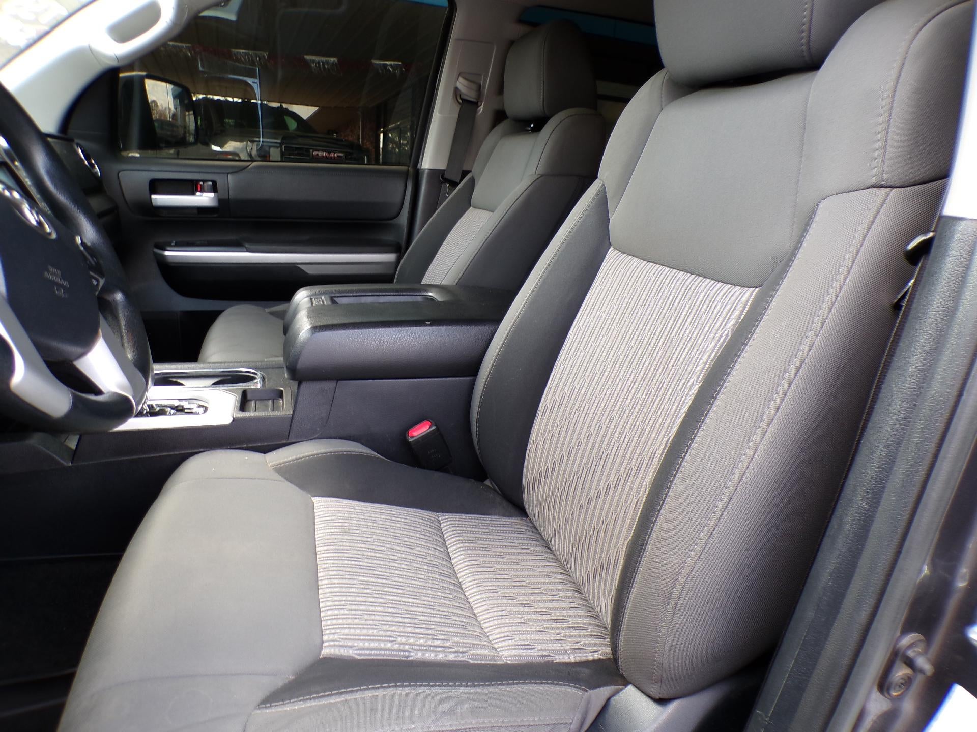 2017 Toyota Tundra 2WD SR5