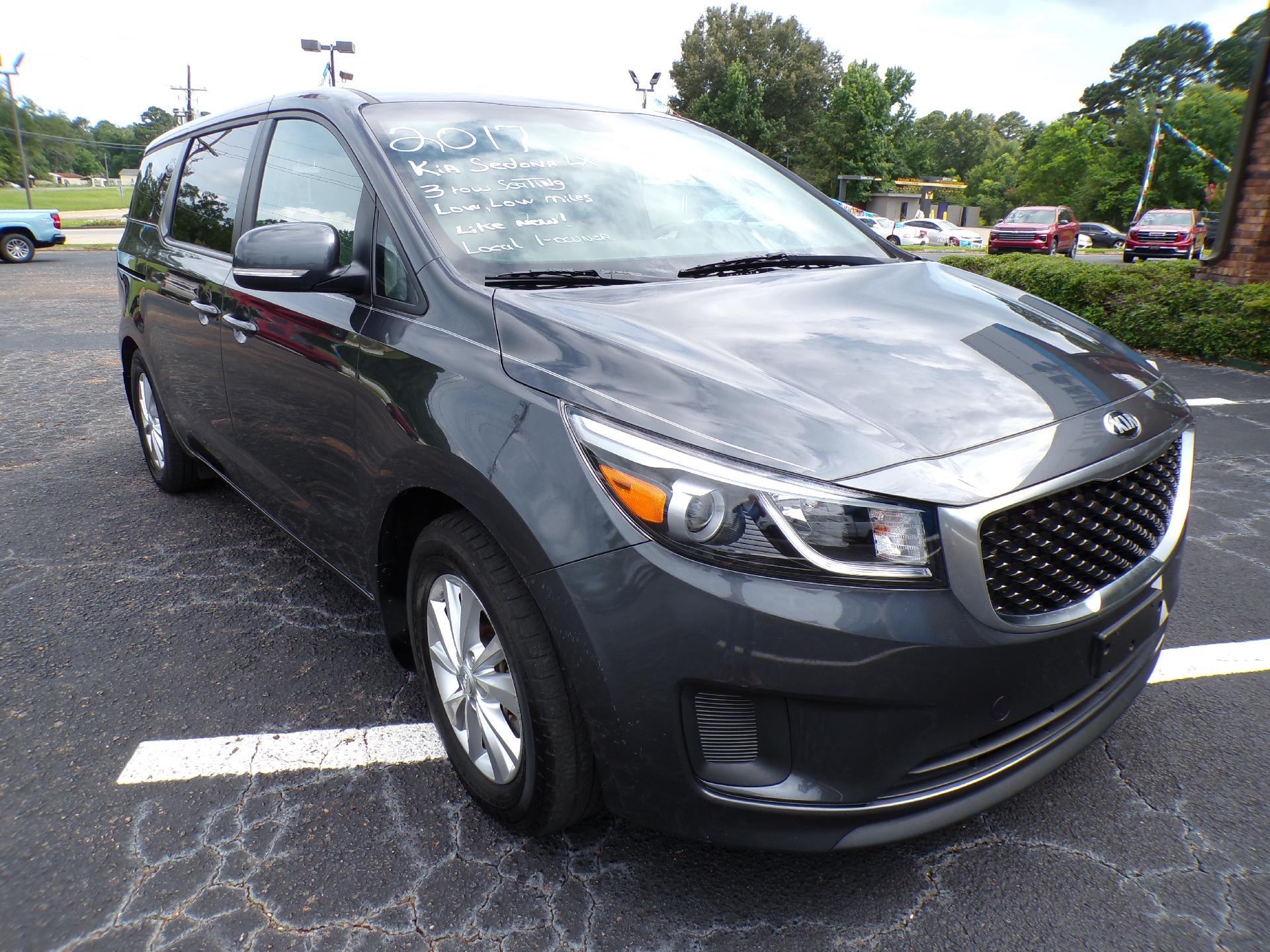 2017 Kia Sedona LX