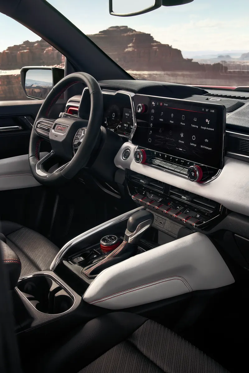 2026 GMC Canyon infotainment system at Springhill Motor Company in SPRINGHILL LA